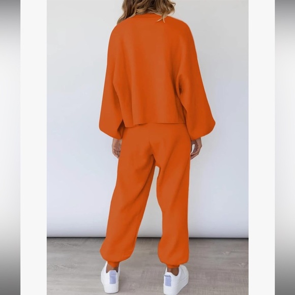 🆕 Women's 2 Piece Outfits Sweater Set Size Small, Orange - Picture 2 of 10